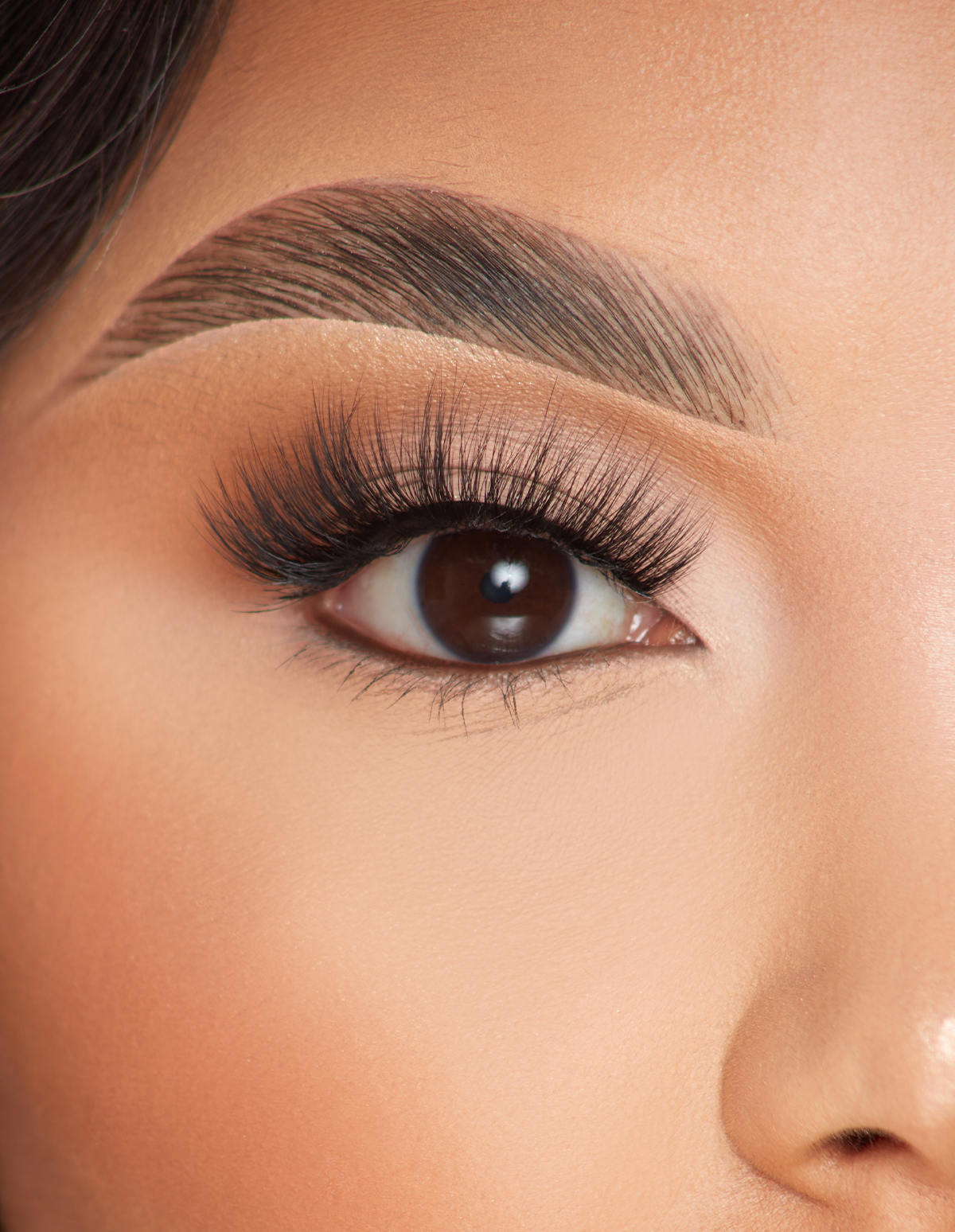 Voluminous False Eyelashes for Hooded Eyes | P.Louise Cue The Curl