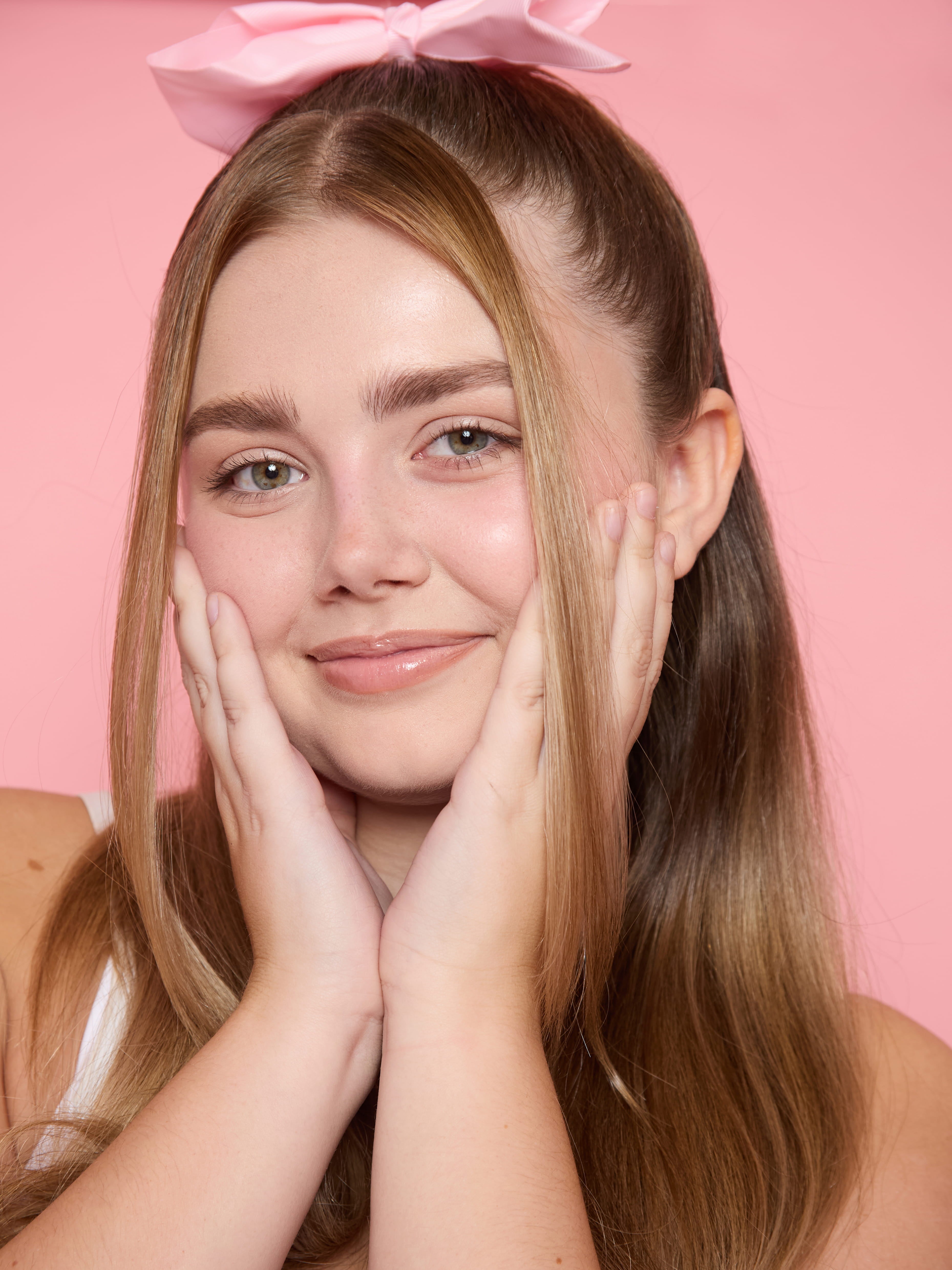 Tinted Moisturizer with Hyaluronic Acid & Vitamin E | P. Louise Bestie Balm