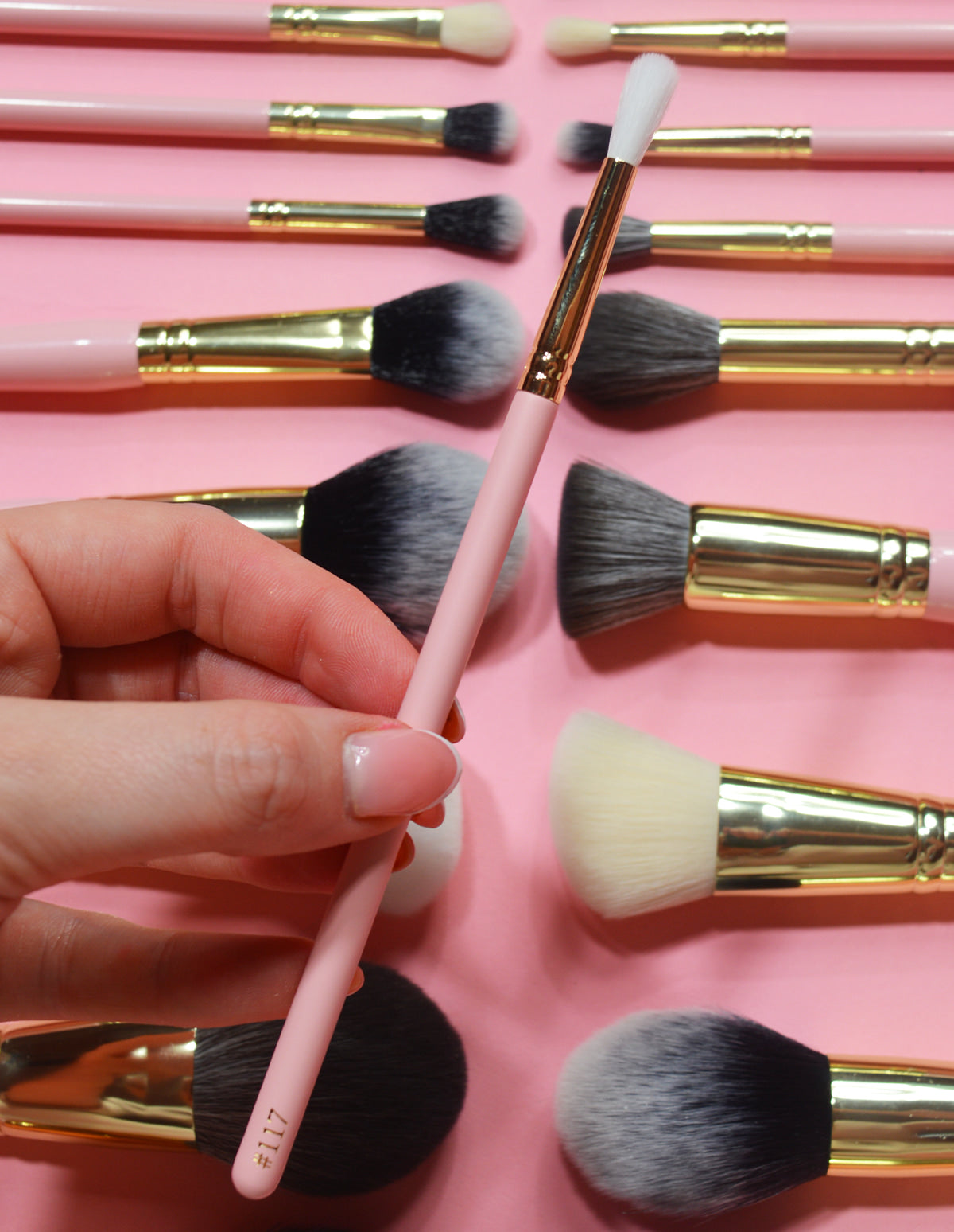 Makeup Blending Brush for Seamless Eyeshadow | P.Louise #117