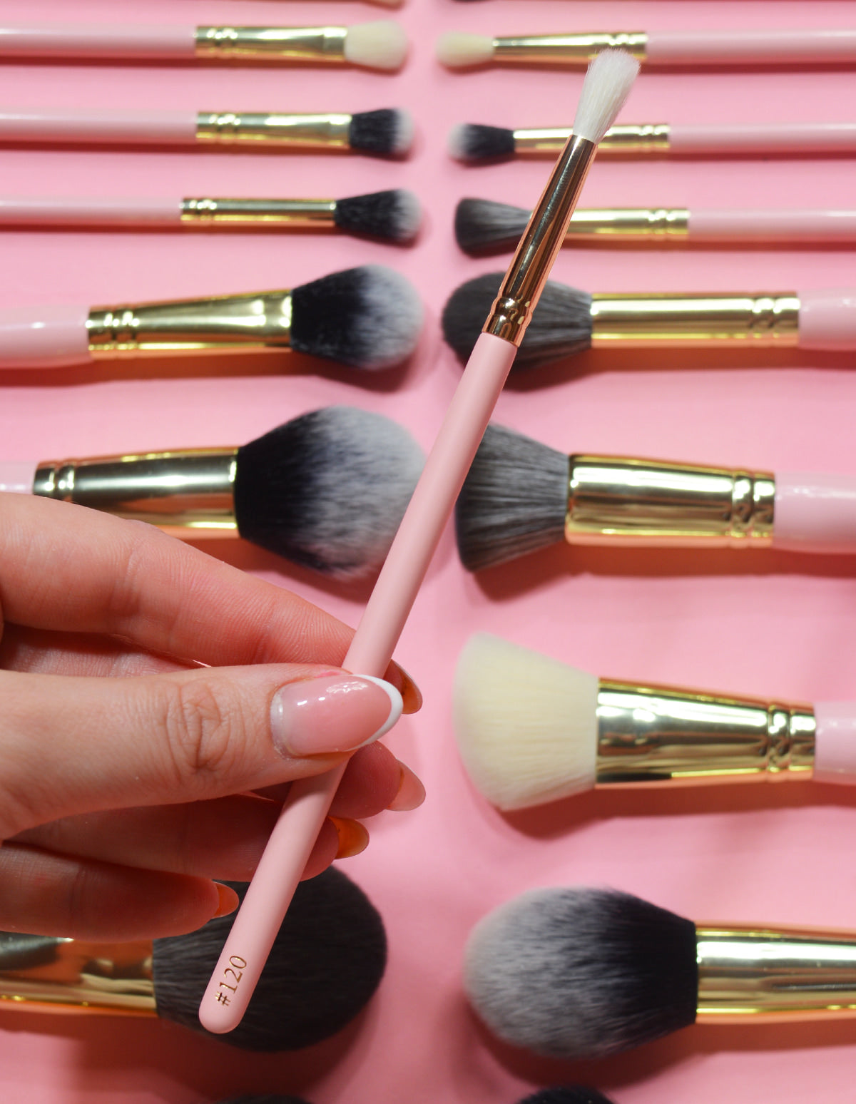 Fluffy Blending Brush for Seamless Makeup | P.Louise #120