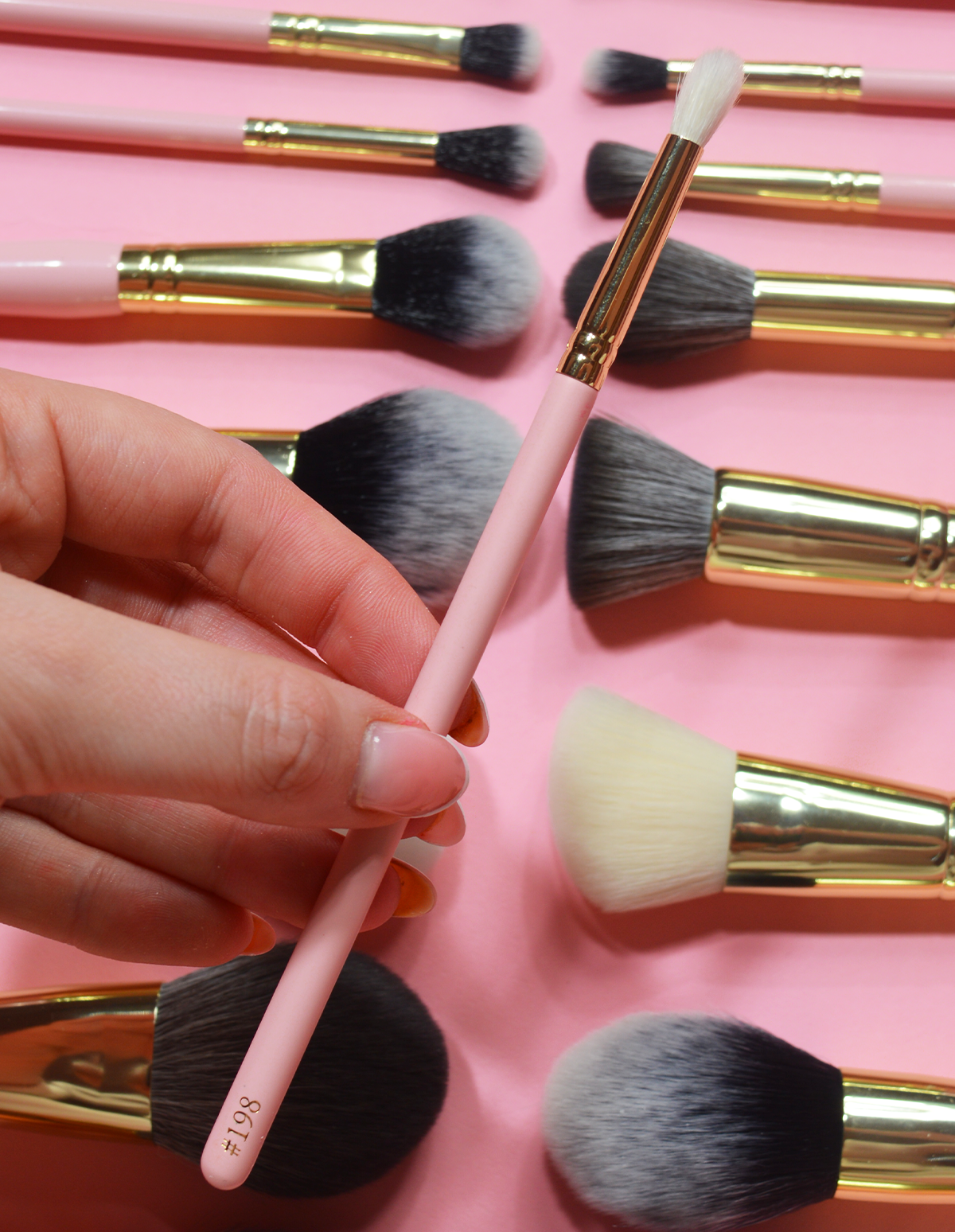 Small Tapered Blending Brush for Eyeshadow | P.Louise #198