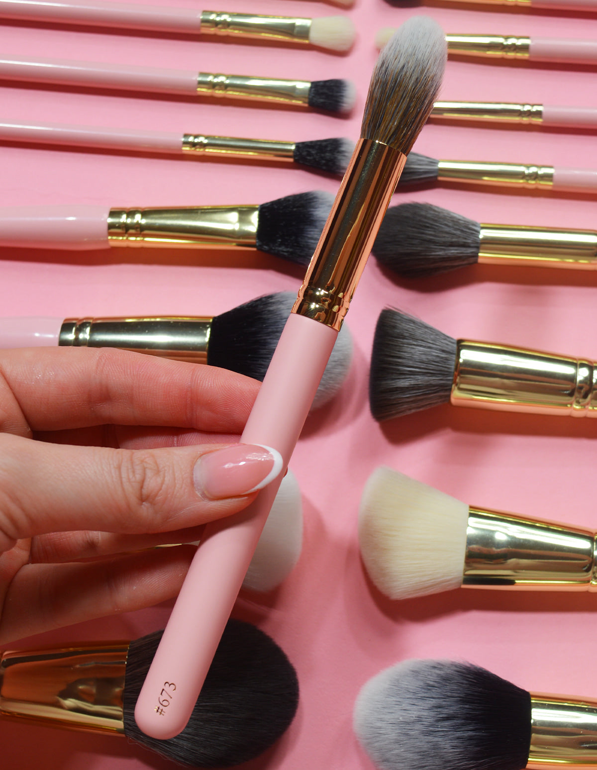 Multi-Use Face Brush for Concealer & Foundation | P.Louise #673